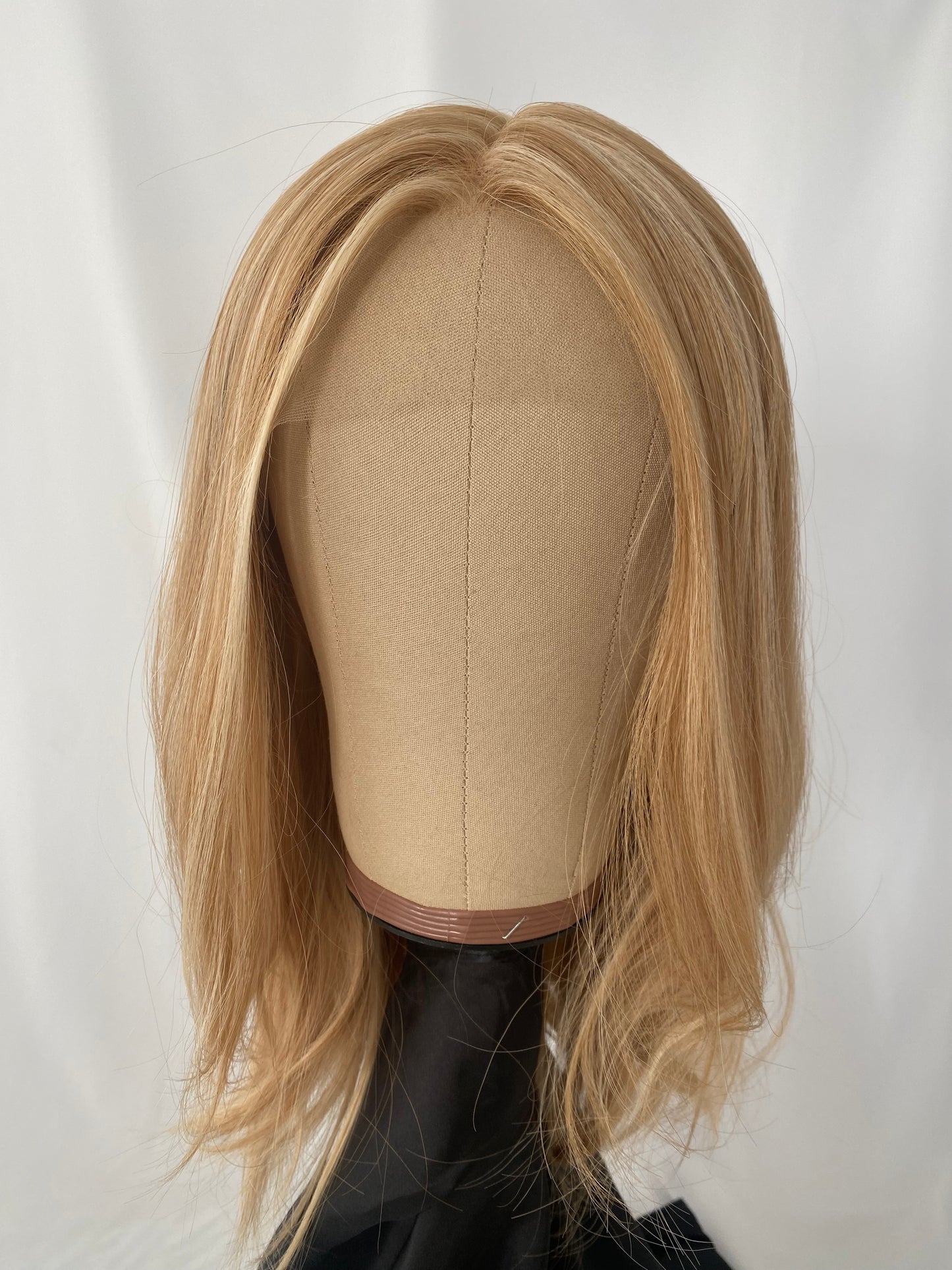 iWig Premium Echthaar-Perücke Sunshine Blond